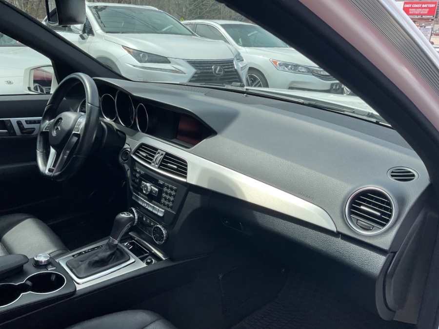 2014 Mercedes-Benz C-Class C300 4MATIC Luxury photo
