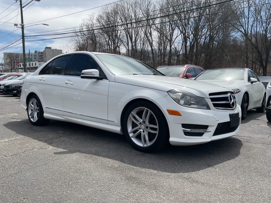 2014 Mercedes-Benz C-Class C300 4MATIC Luxury photo