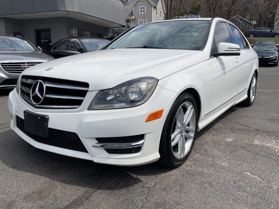 2014 Mercedes-Benz C-Class C300 4MATIC Luxury photo