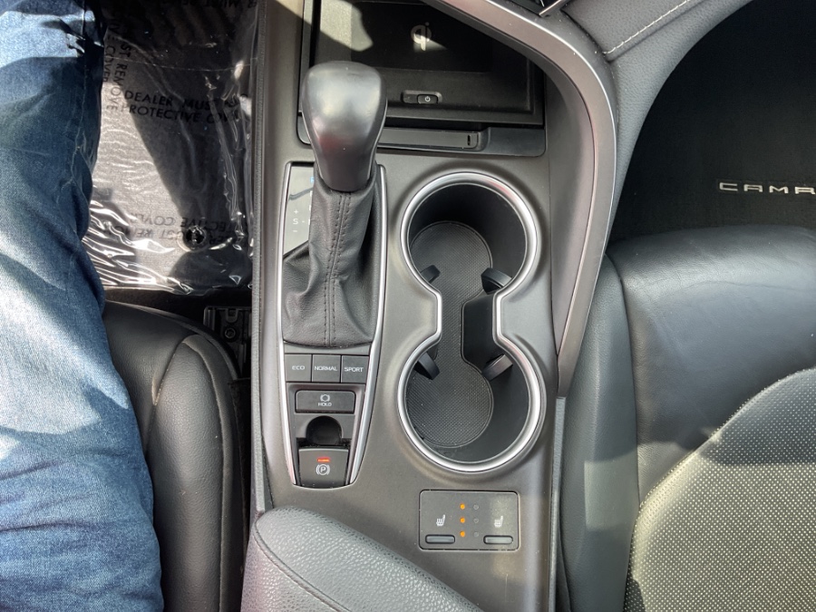 2021 Toyota Camry XLE Auto AWD (Natl) photo