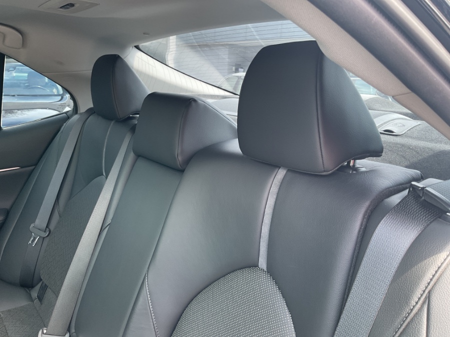2021 Toyota Camry XLE Auto AWD (Natl) photo
