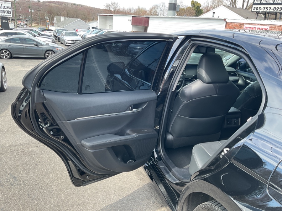 2021 Toyota Camry XLE Auto AWD (Natl) photo