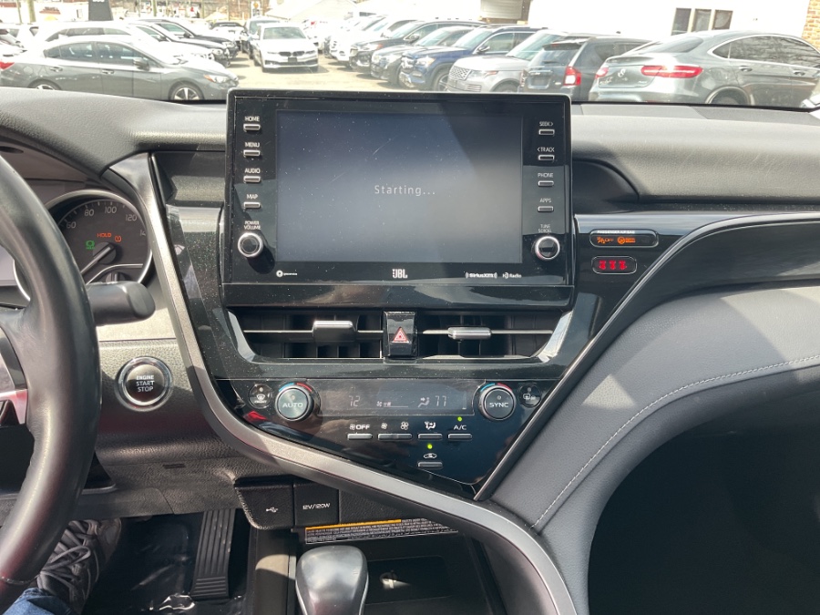 2021 Toyota Camry XLE Auto AWD (Natl) photo