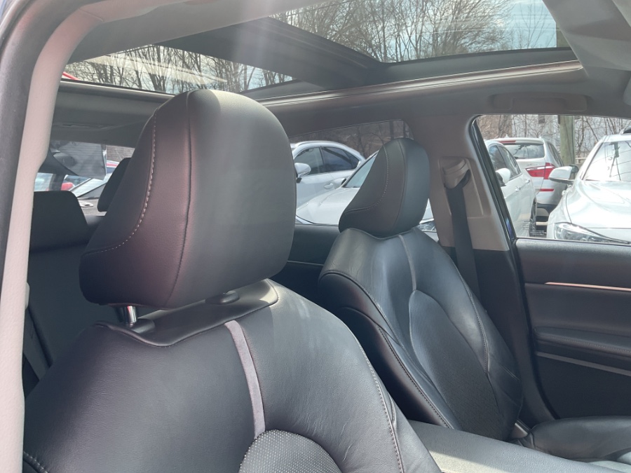 2021 Toyota Camry XLE Auto AWD (Natl) photo