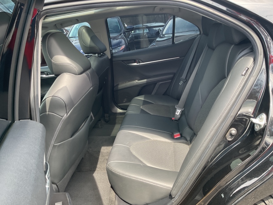2021 Toyota Camry XLE Auto AWD (Natl) photo