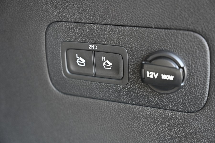 2023 Hyundai Santa Fe Limited photo