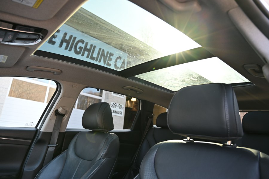 2023 Hyundai Santa Fe Limited photo