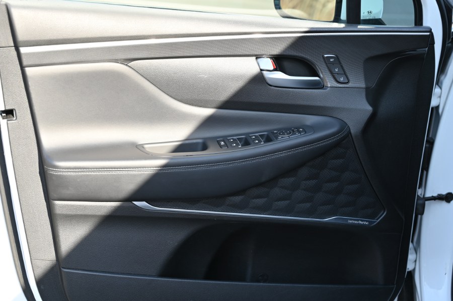 2023 Hyundai Santa Fe Limited photo