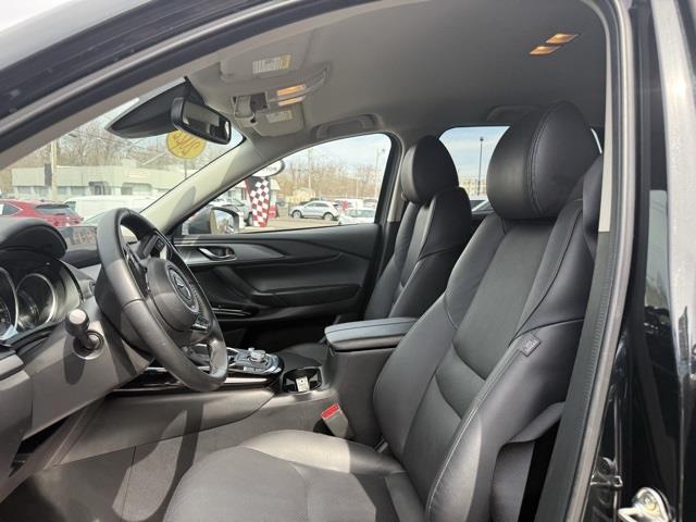 2022 Mazda CX-9 Touring photo