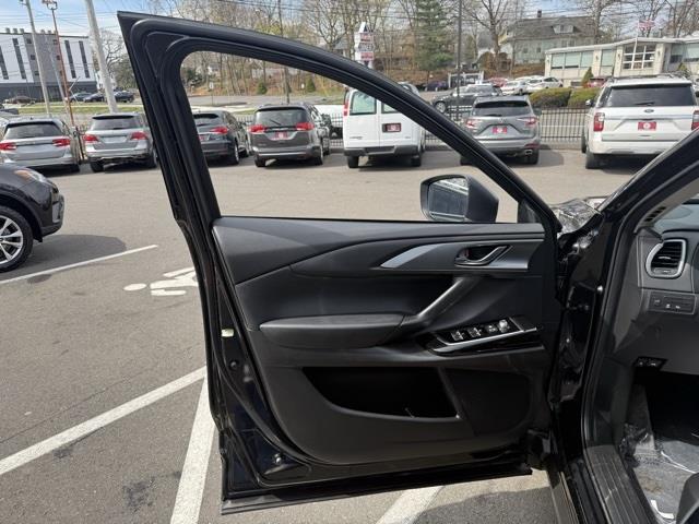 2022 Mazda CX-9 Touring photo