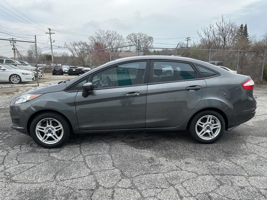 2017 Ford Fiesta SE Sedan photo