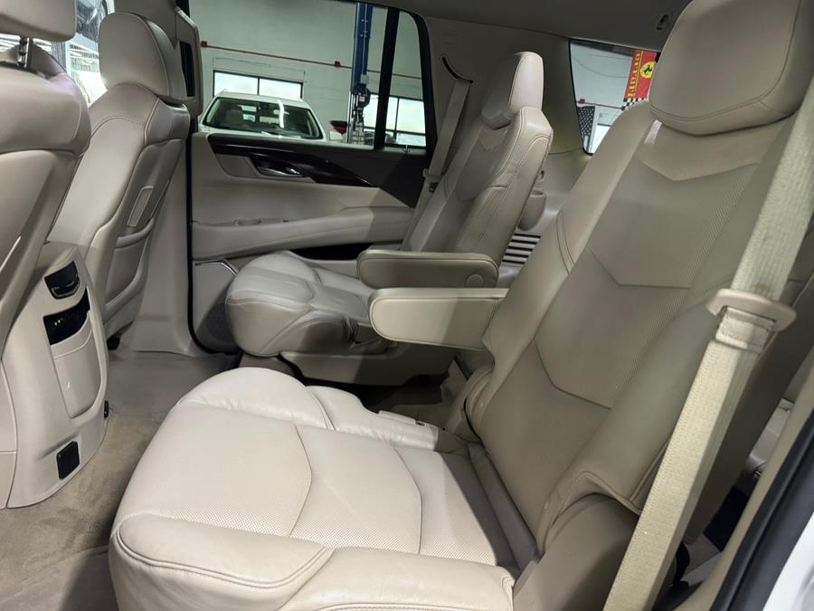 2016 Cadillac Escalade 4WD 4dr Luxury Collection photo