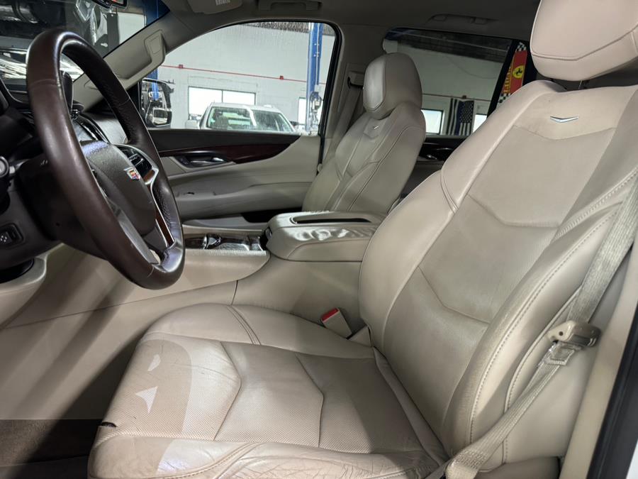 2016 Cadillac Escalade 4WD 4dr Luxury Collection photo