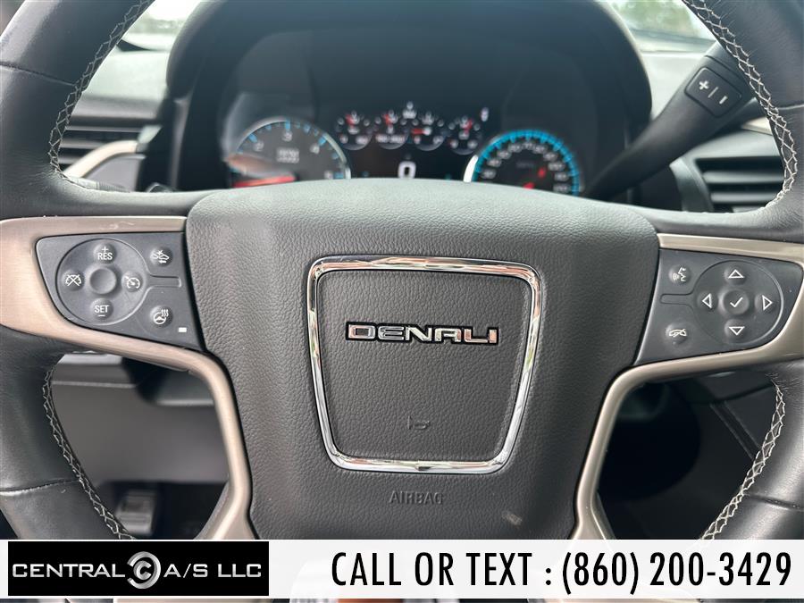 2017 GMC Yukon 4WD 4dr Denali photo