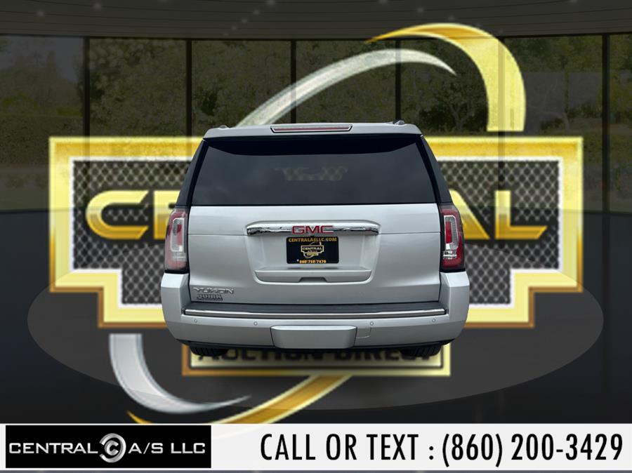 2017 GMC Yukon 4WD 4dr Denali photo