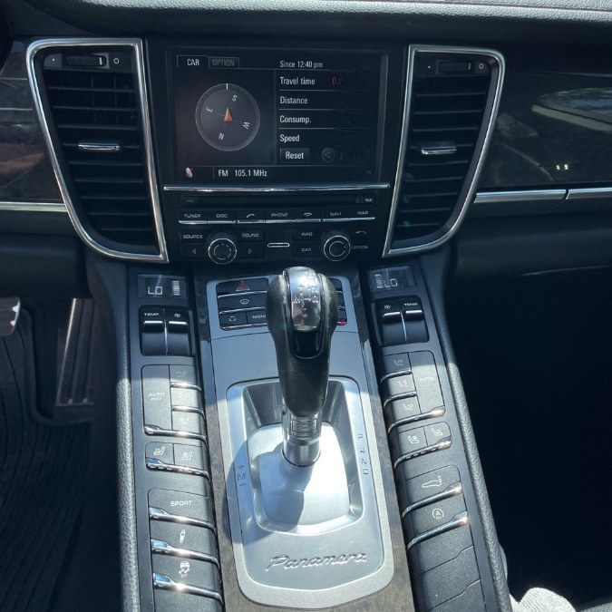 2012 Porsche Panamera S photo