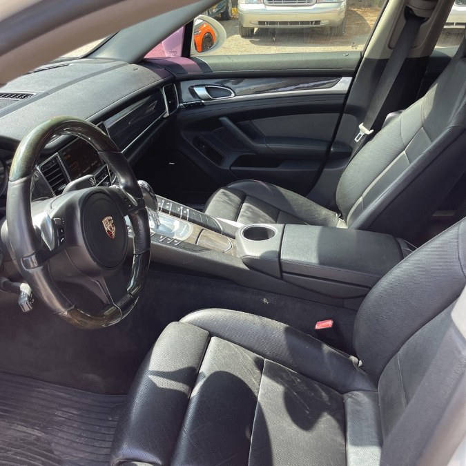 2012 Porsche Panamera S photo