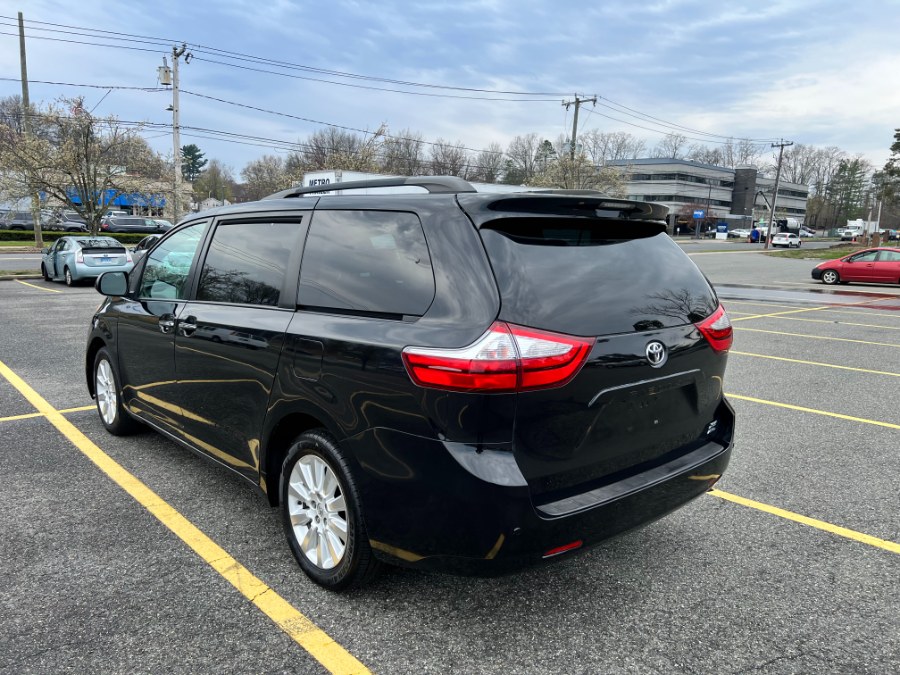 2015 Toyota Sienna 5dr 7-Pass Van XLE Premium AWD photo