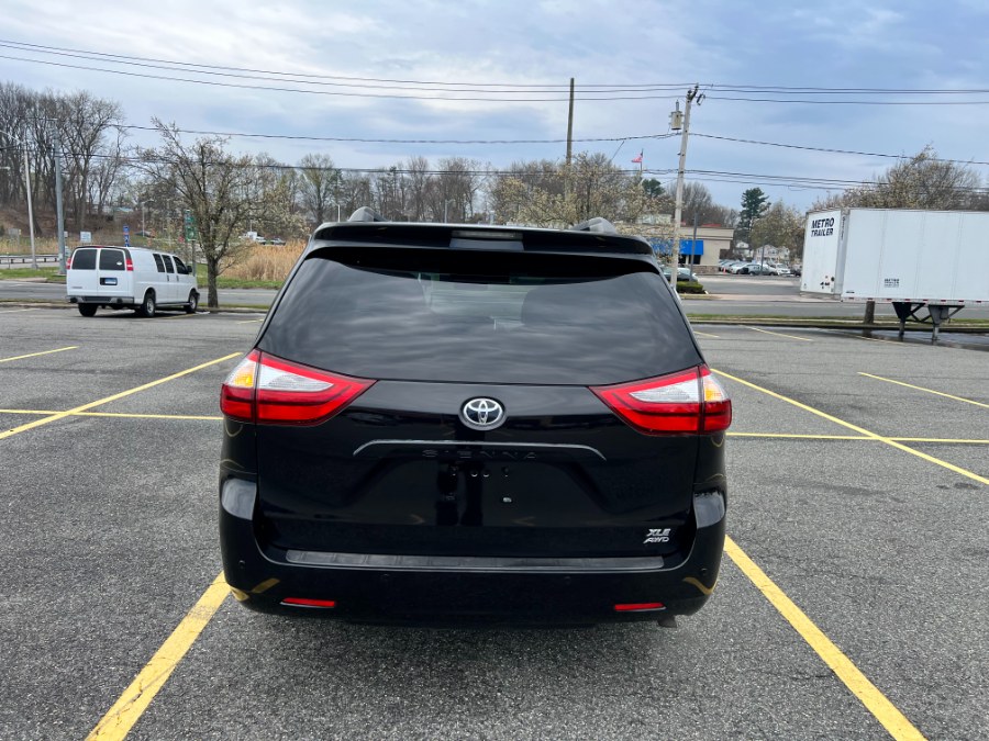2015 Toyota Sienna 5dr 7-Pass Van XLE Premium AWD photo