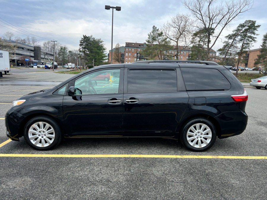 2015 Toyota Sienna 5dr 7-Pass Van XLE Premium AWD photo