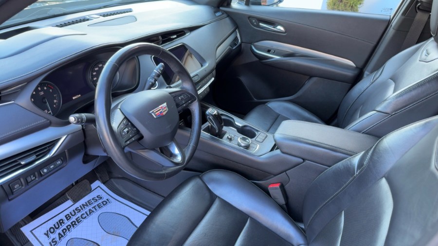 2019 Cadillac XT4 AWD 4dr Premium Luxury photo