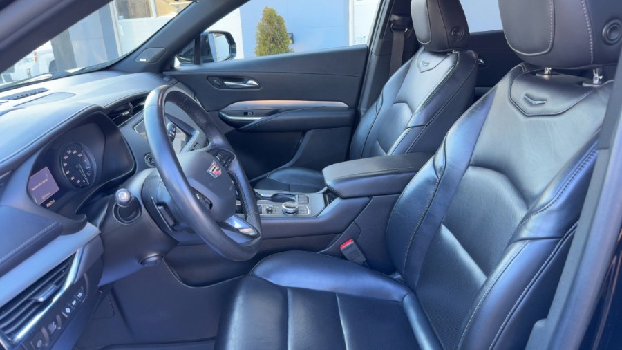 2019 Cadillac XT4 AWD 4dr Premium Luxury photo