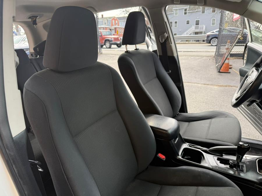 2016 Toyota RAV4 AWD 4dr LE (Natl) photo