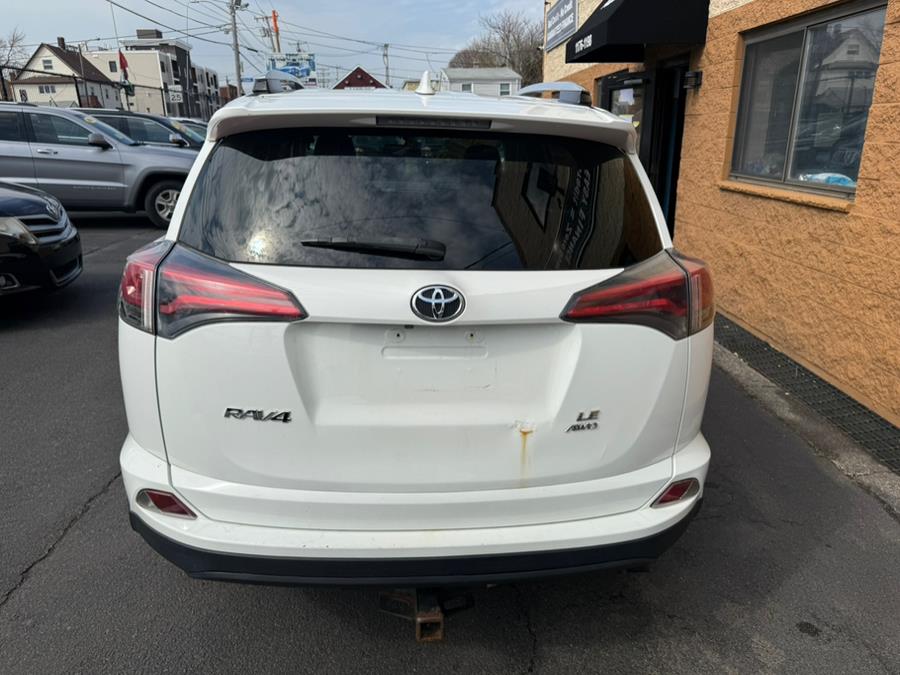2016 Toyota RAV4 AWD 4dr LE (Natl) photo