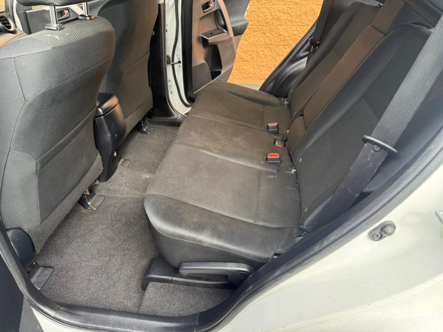 2016 Toyota RAV4 AWD 4dr LE (Natl) photo