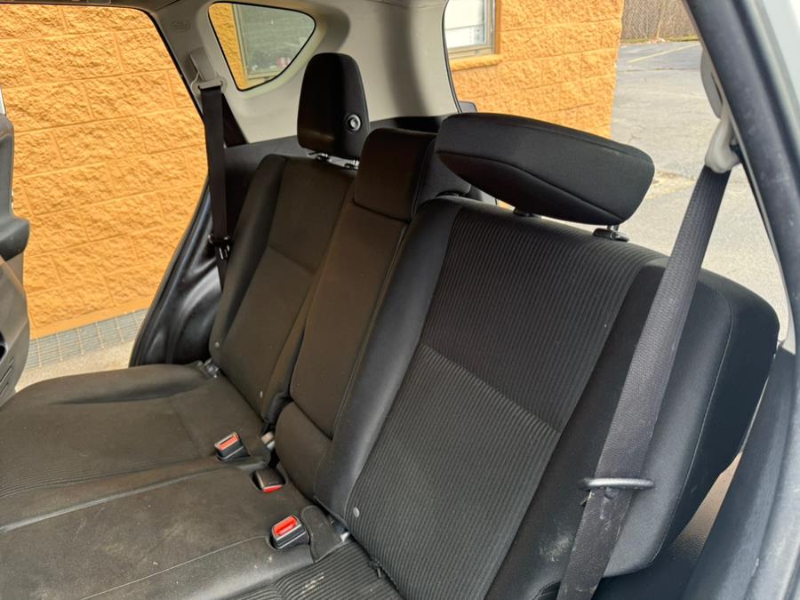 2016 Toyota RAV4 AWD 4dr LE (Natl) photo