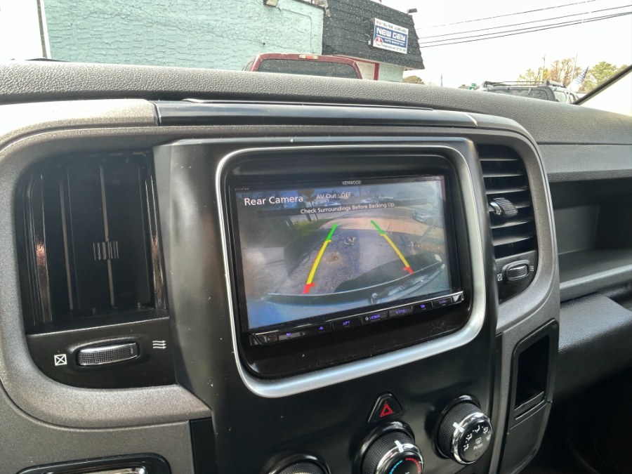 2015 RAM 1500 4WD Quad Cab 140.5