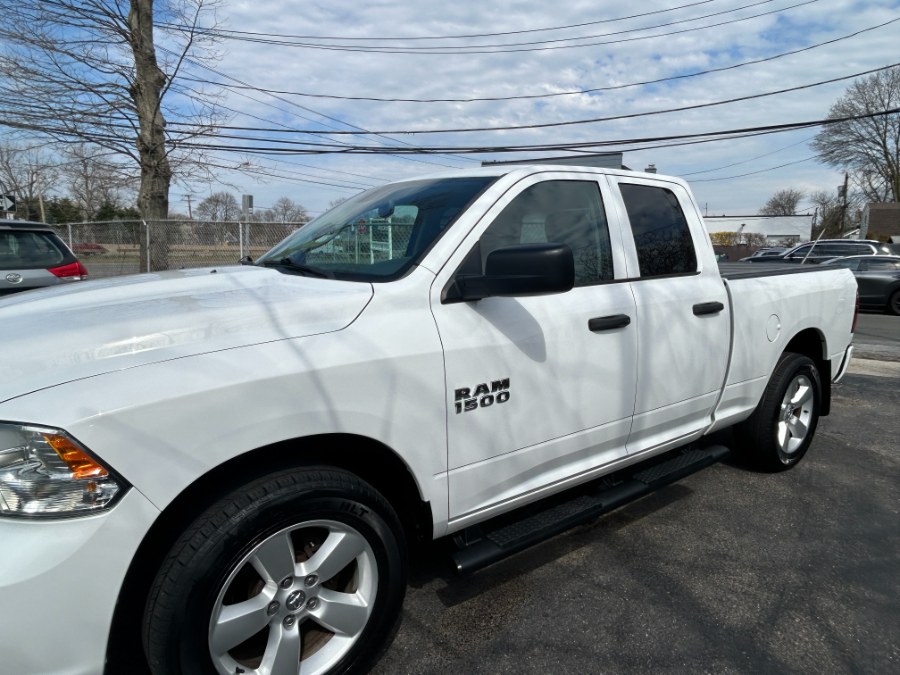 2015 RAM 1500 4WD Quad Cab 140.5