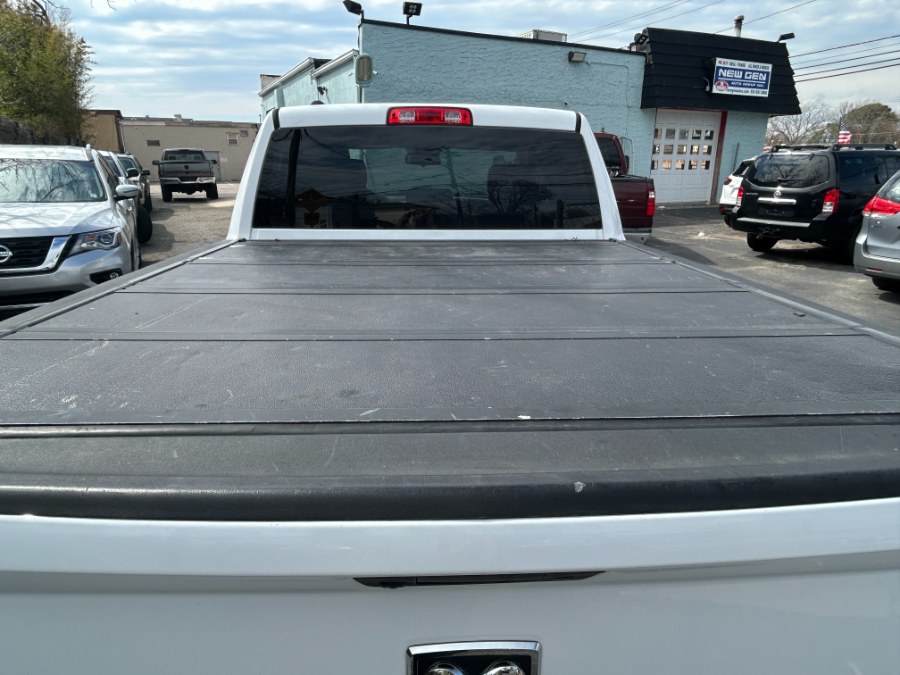 2015 RAM 1500 4WD Quad Cab 140.5