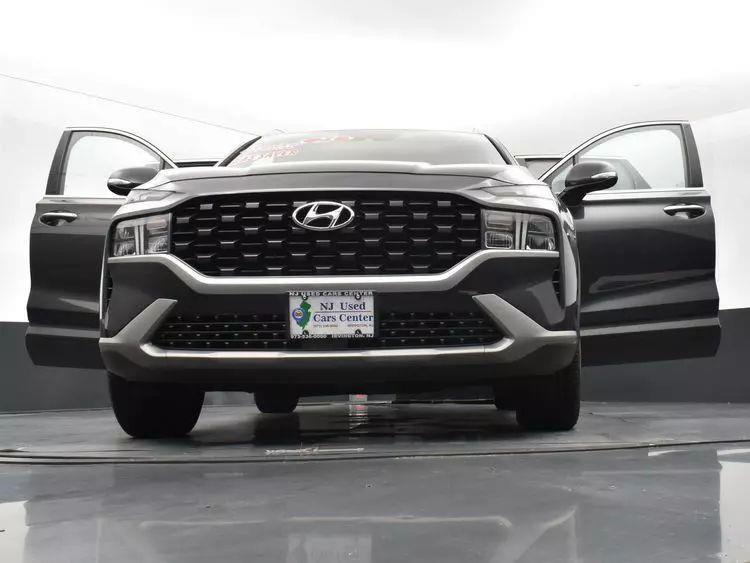 2023 Hyundai Santa Fe SEL Sport Utility 4D photo