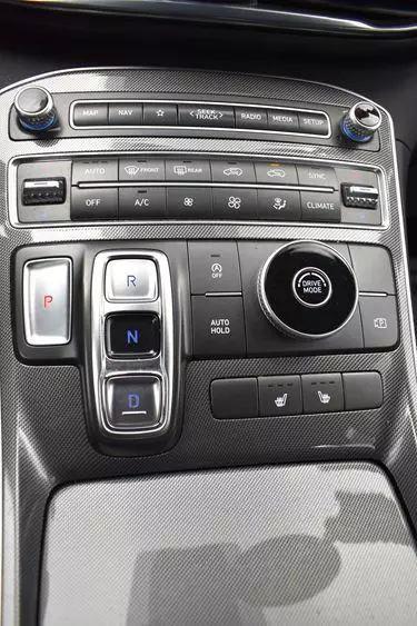 2023 Hyundai Santa Fe SEL Sport Utility 4D photo