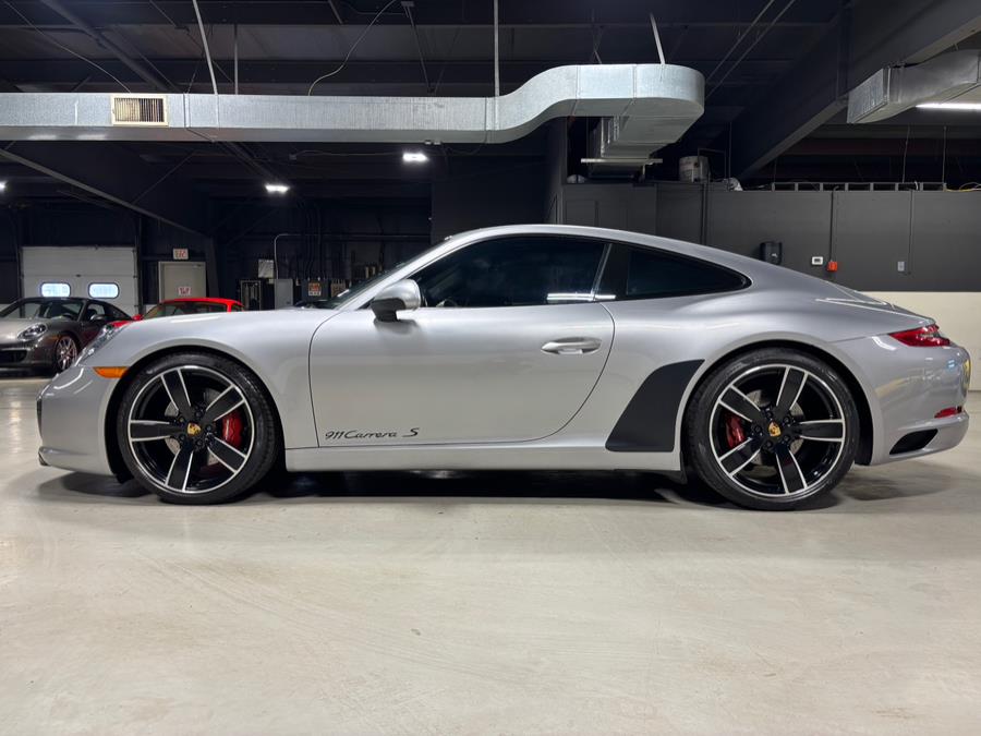 2017 Porsche 911 Carrera S Coupe photo