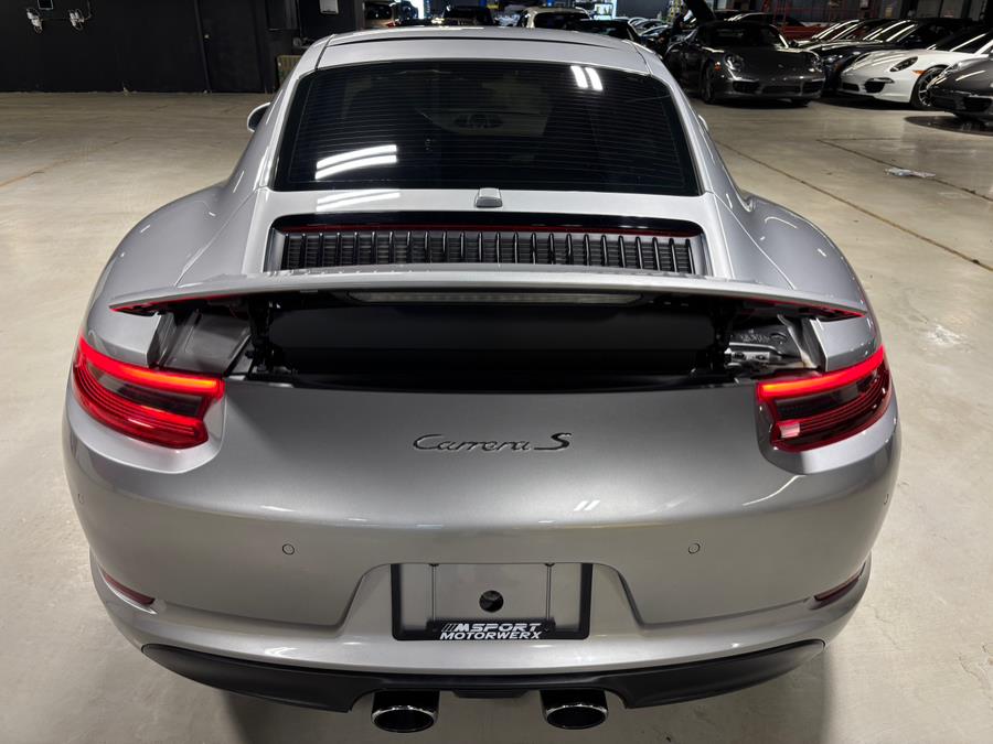 2017 Porsche 911 Carrera S Coupe photo
