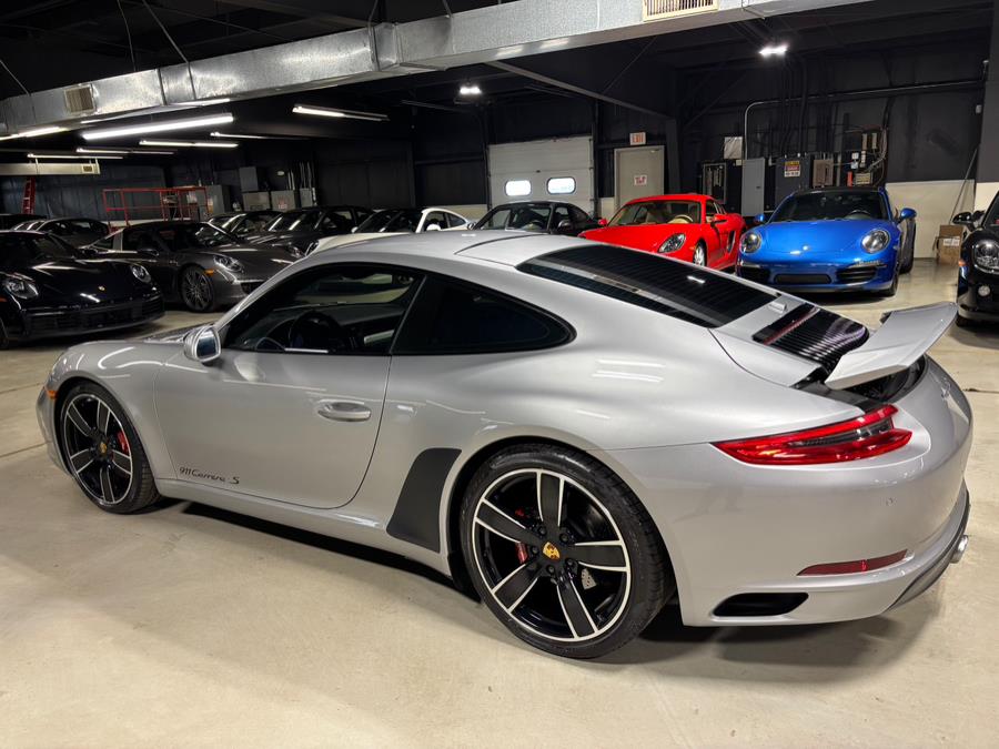 2017 Porsche 911 Carrera S Coupe photo