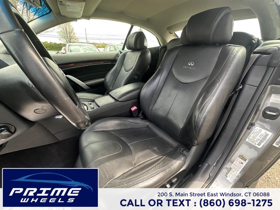 2011 Infiniti Legend photo