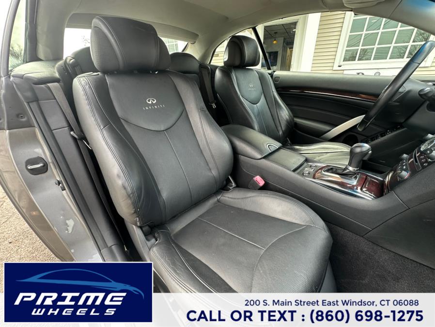 2011 Infiniti Legend photo