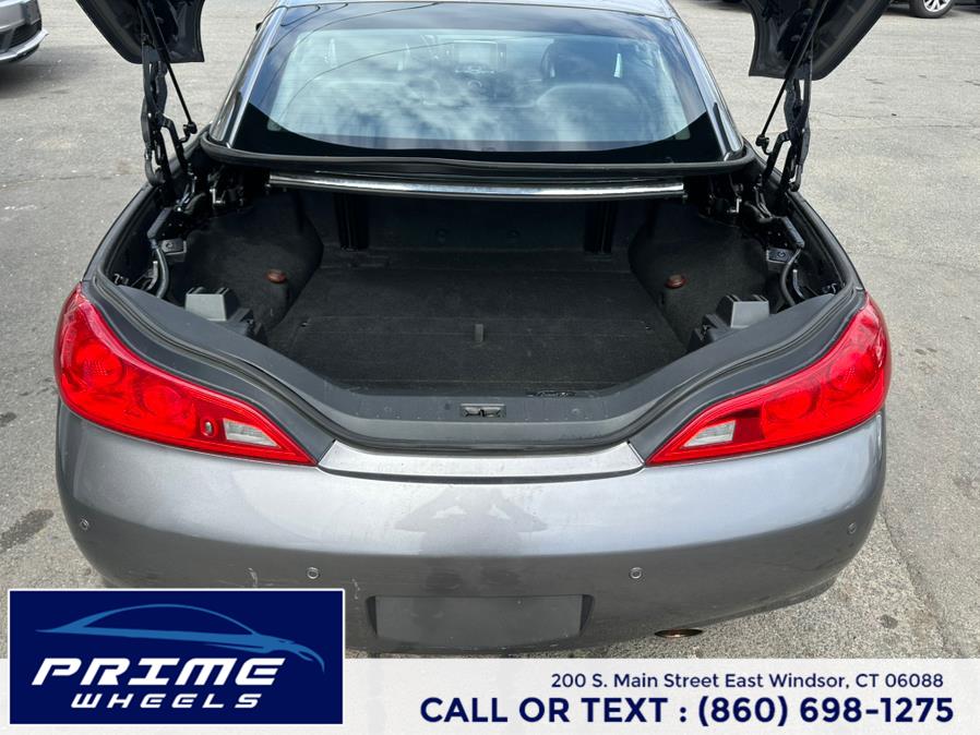 2011 Infiniti Legend photo
