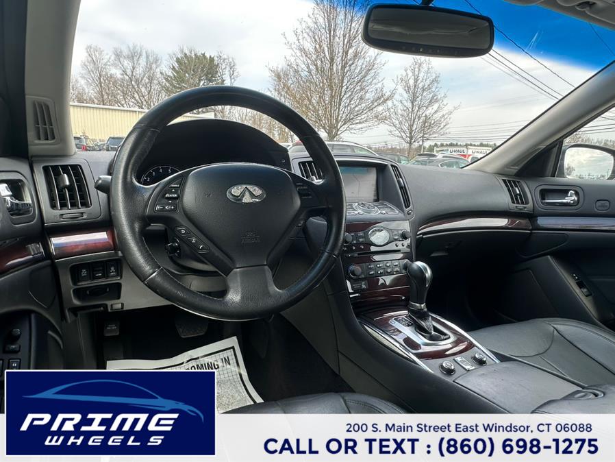 2011 Infiniti Legend photo