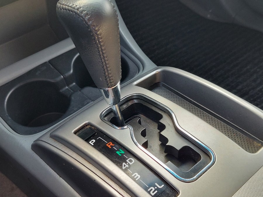 2011 Toyota Tacoma V6 photo
