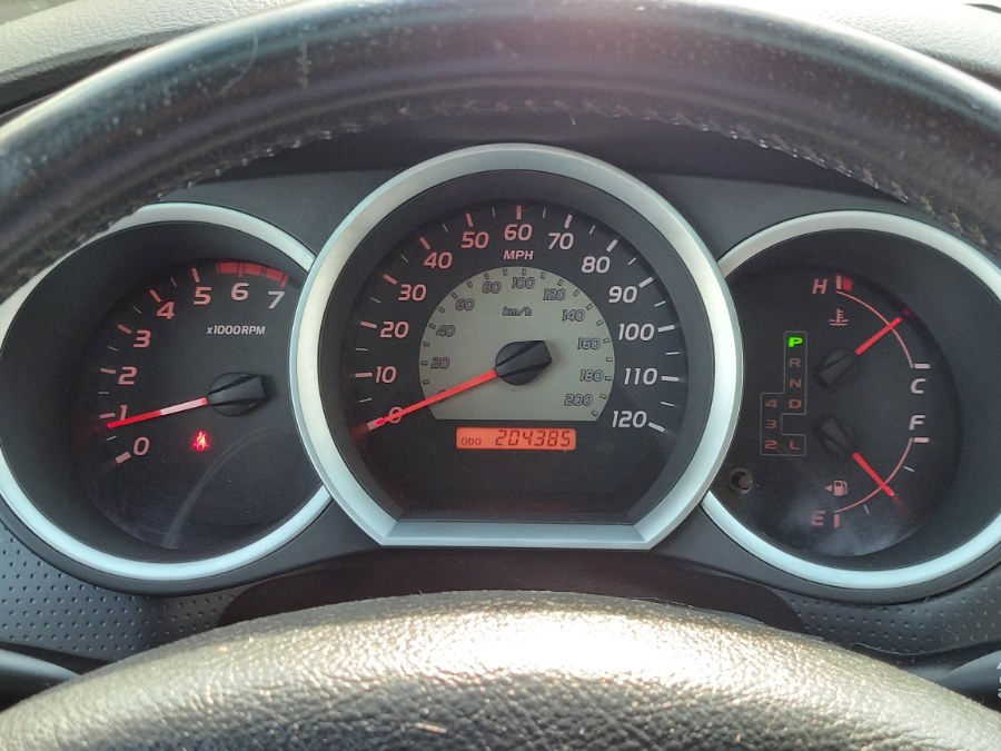 2011 Toyota Tacoma V6 photo