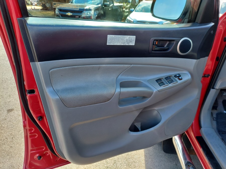 2011 Toyota Tacoma V6 photo