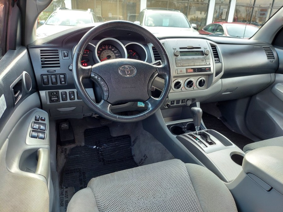 2011 Toyota Tacoma V6 photo