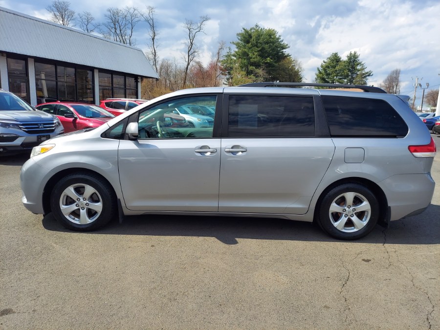 2012 Toyota Sienna LE 7-Passenger Auto Access Sea photo