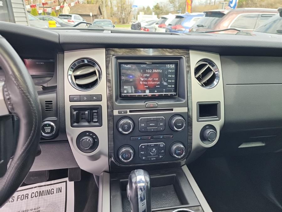 2015 Ford Expedition 4WD 4dr Limited photo