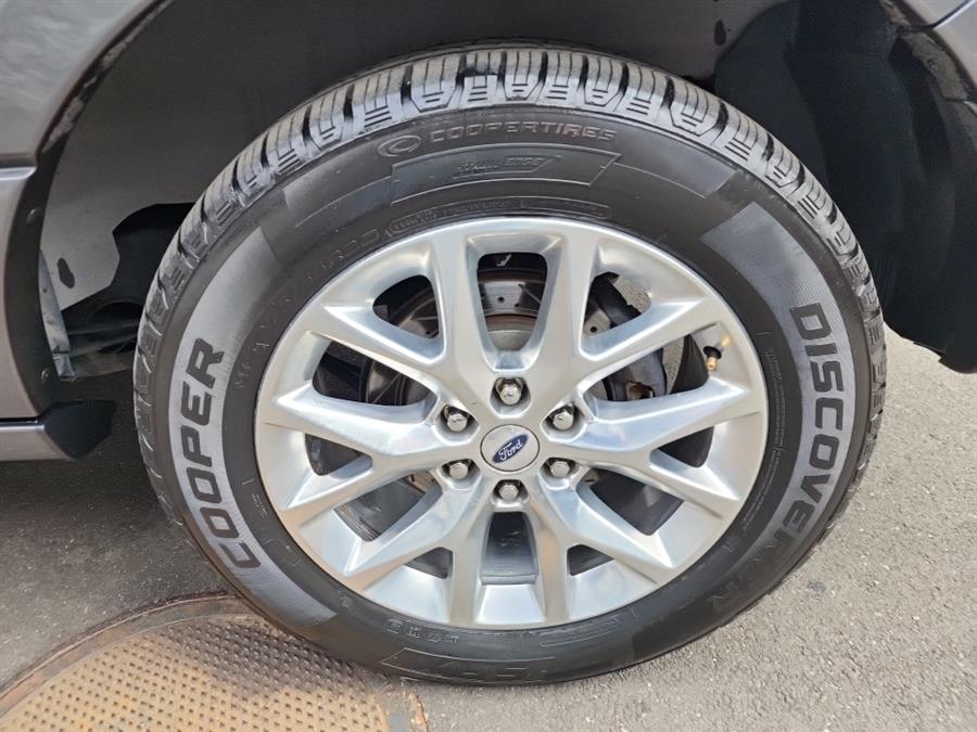 2015 Ford Expedition 4WD 4dr Limited photo