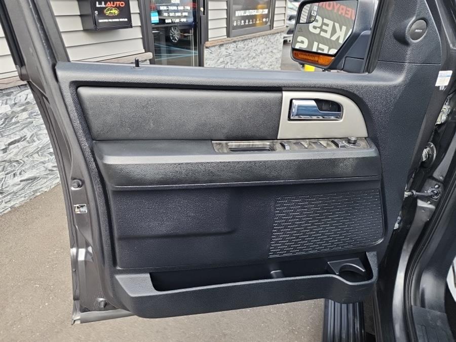 2015 Ford Expedition 4WD 4dr Limited photo